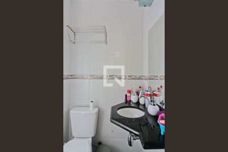 Casa de condomínio à venda com 234m², 3 quartos e 3 vagasBanheiro da Suíte