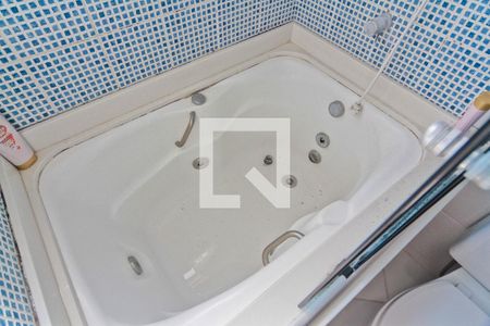 Casa de condomínio à venda com 234m², 3 quartos e 3 vagasBanheiro