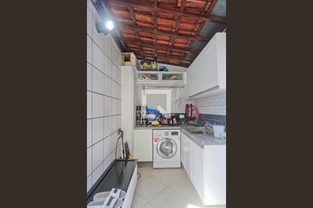 Casa de condomínio à venda com 234m², 3 quartos e 3 vagasÁrea de Serviço