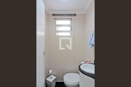 Lavabo de casa de condomínio para alugar com 3 quartos, 234m² em Jardim Peri, São Paulo