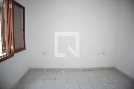 Quarto de casa para alugar com 1 quarto, 80m² em Vila Nivi, São Paulo