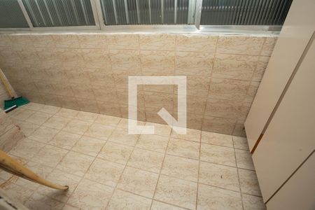 Apartamento à venda com 71m², 2 quartos e 1 vagaÁrea de Serviço