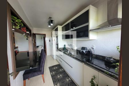 Apartamento à venda com 2 quartos, 86m² em Parque Industrial das Oliveiras, Taboão da Serra