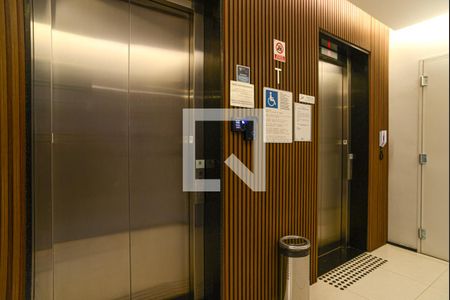 Apartamento para alugar com 67m², 1 quarto e sem vagaÁrea comum - Elevadores