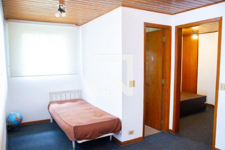 Casa à venda com 615m², 5 quartos e 4 vagas Casa à venda com 615m², 5 quartos e 4 vagasQuarto de hóspede