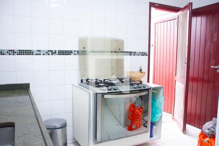 Casa à venda com 615m², 5 quartos e 4 vagas Casa à venda com 615m², 5 quartos e 4 vagasCozinha