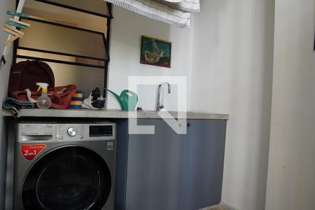 Apartamento à venda com 76m², 2 quartos e 1 vagaÁrea de Serviço