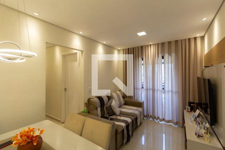Sala de apartamento para alugar com 2 quartos, 56m² em Itaquera, São Paulo