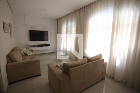 Sala de casa à venda com 4 quartos, 225m² em Salgado Filho, Belo Horizonte