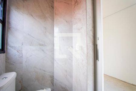 Casa à venda com 197m², 3 quartos e 3 vagas Casa à venda com 197m², 3 quartos e 3 vagasBanheiro do quarto 1