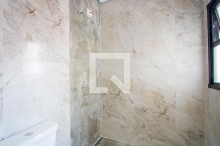 Casa à venda com 197m², 3 quartos e 3 vagas Casa à venda com 197m², 3 quartos e 3 vagasBanheiro do quarto 3