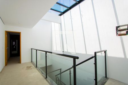 Casa à venda com 197m², 3 quartos e 3 vagas Casa à venda com 197m², 3 quartos e 3 vagasCorredor