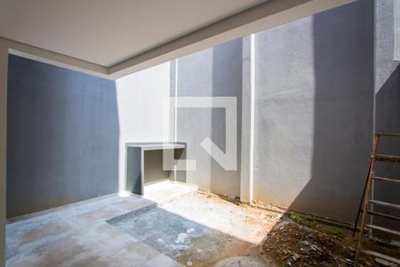 Casa à venda com 197m², 3 quartos e 3 vagas Casa à venda com 197m², 3 quartos e 3 vagasQuintal