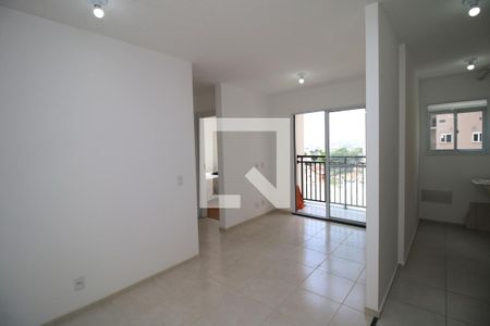 Sala de apartamento para alugar com 2 quartos, 55m² em Ramos, Rio de Janeiro