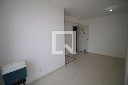 Sala de apartamento para alugar com 2 quartos, 55m² em Ramos, Rio de Janeiro