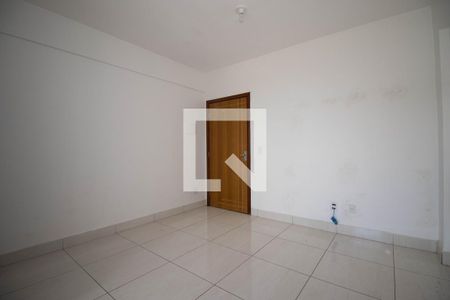 Sala de apartamento para alugar com 2 quartos, 44m² em Qn 8a, Brasília