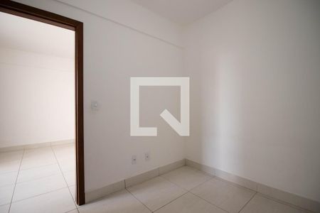 Quarto 1 de apartamento para alugar com 2 quartos, 44m² em Qn 8a, Brasília