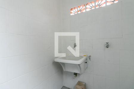 Casa para alugar com 75m², 2 quartos e sem vagaÁrea de Serviço