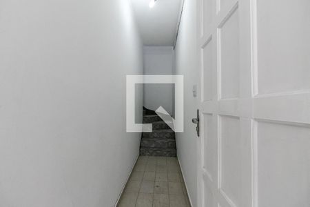 Casa para alugar com 75m², 2 quartos e sem vagaEntrada