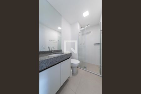 Banheiro de kitnet/studio à venda com 1 quarto, 24m² em Campo Belo, São Paulo
