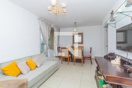 Sala  de apartamento para alugar com 3 quartos, 75m² em São Luiz, Belo Horizonte