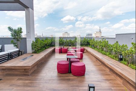 Studio para alugar com 32m², 1 quarto e sem vaga Studio para alugar com 32m², 1 quarto e sem vagaRooftop