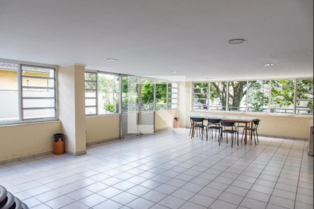 Apartamento à venda com 78m², 2 quartos e 1 vagaSalão de festas