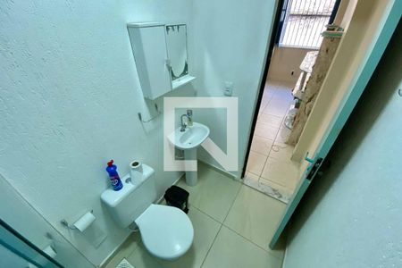 Banheiro Social de casa de condomínio à venda com 4 quartos, 216m² em Botafogo, Rio de Janeiro