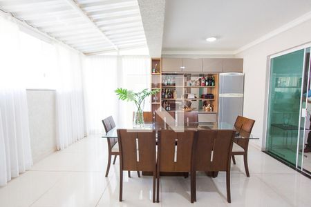 Sala 2 de apartamento para alugar com 3 quartos, 159m² em Centro, Uberlândia