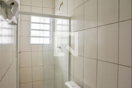 Banheiro de casa para alugar com 2 quartos, 63m² em Taboão, São Bernardo do Campo