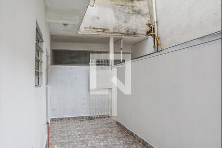 Casa à venda com 85m², 1 quarto e sem vagaQuintal