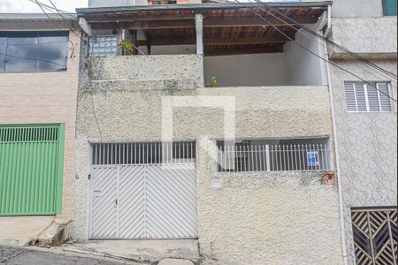 Casa à venda com 85m², 1 quarto e sem vagaFachada