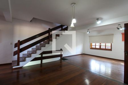 Casa de condomínio à venda com 300m², 4 quartos e 4 vagasQuarto 4