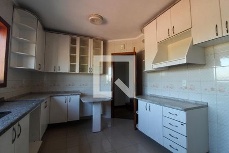Casa de condomínio à venda com 300m², 4 quartos e 4 vagasCozinha