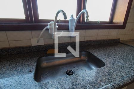 Casa de condomínio à venda com 300m², 4 quartos e 4 vagasCozinha