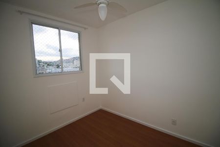 Quarto 1 de apartamento para alugar com 2 quartos, 45m² em Ramos, Rio de Janeiro
