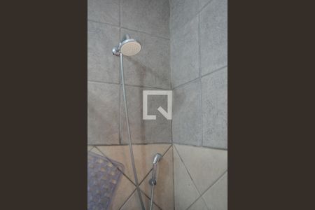 Casa de condomínio à venda com 230m², 3 quartos e 2 vagasBanheiro social