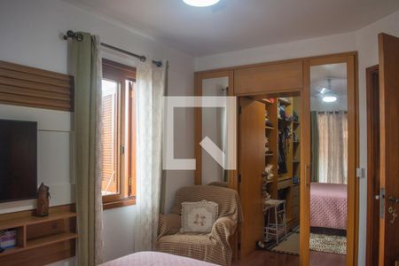 Casa de condomínio à venda com 230m², 3 quartos e 2 vagasSuite