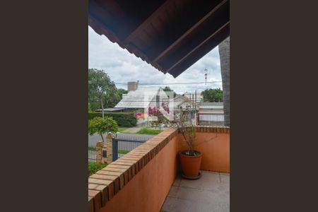 Casa de condomínio à venda com 230m², 3 quartos e 2 vagasVaranda suite