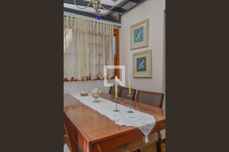 Sala com churrasqueira de casa de condomínio à venda com 3 quartos, 230m² em Tristeza, Porto Alegre