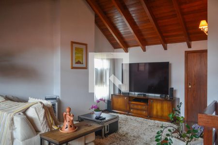 Casa de condomínio à venda com 230m², 3 quartos e 2 vagasSótão