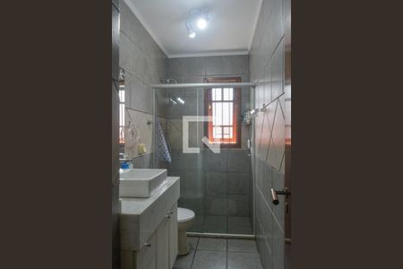 Casa de condomínio à venda com 230m², 3 quartos e 2 vagasBanheiro social