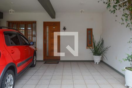 Casa de condomínio à venda com 230m², 3 quartos e 2 vagasGaragem