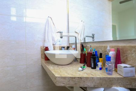 Apartamento à venda com 72m², 2 quartos e 1 vagaBanheiro 1