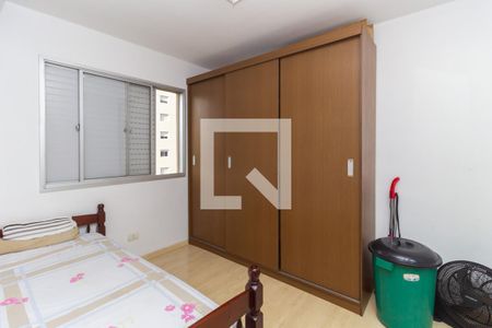 Quarto 2 de apartamento para alugar com 2 quartos, 58m² em Bosque da Saúde, São Paulo