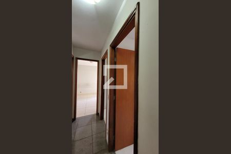 Corredor de apartamento para alugar com 3 quartos, 80m² em Vila Costa E Silva, Campinas