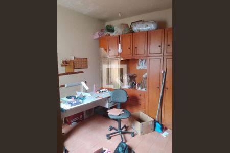 Casa à venda com 168m², 3 quartos e 2 vagas