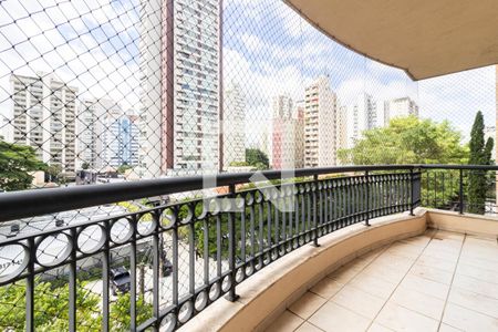 Varanda de apartamento para alugar com 4 quartos, 167m² em Moema, São Paulo