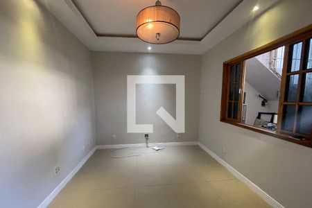 Sala de casa para alugar com 2 quartos, 65m² em Vila São Luis, Duque de Caxias