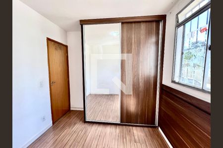 Quarto 2 de apartamento para alugar com 2 quartos, 45m² em Cabral, Contagem